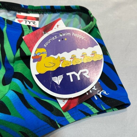 TYR - NWT - swim trunks. Size 4 - Picture 3 of 4